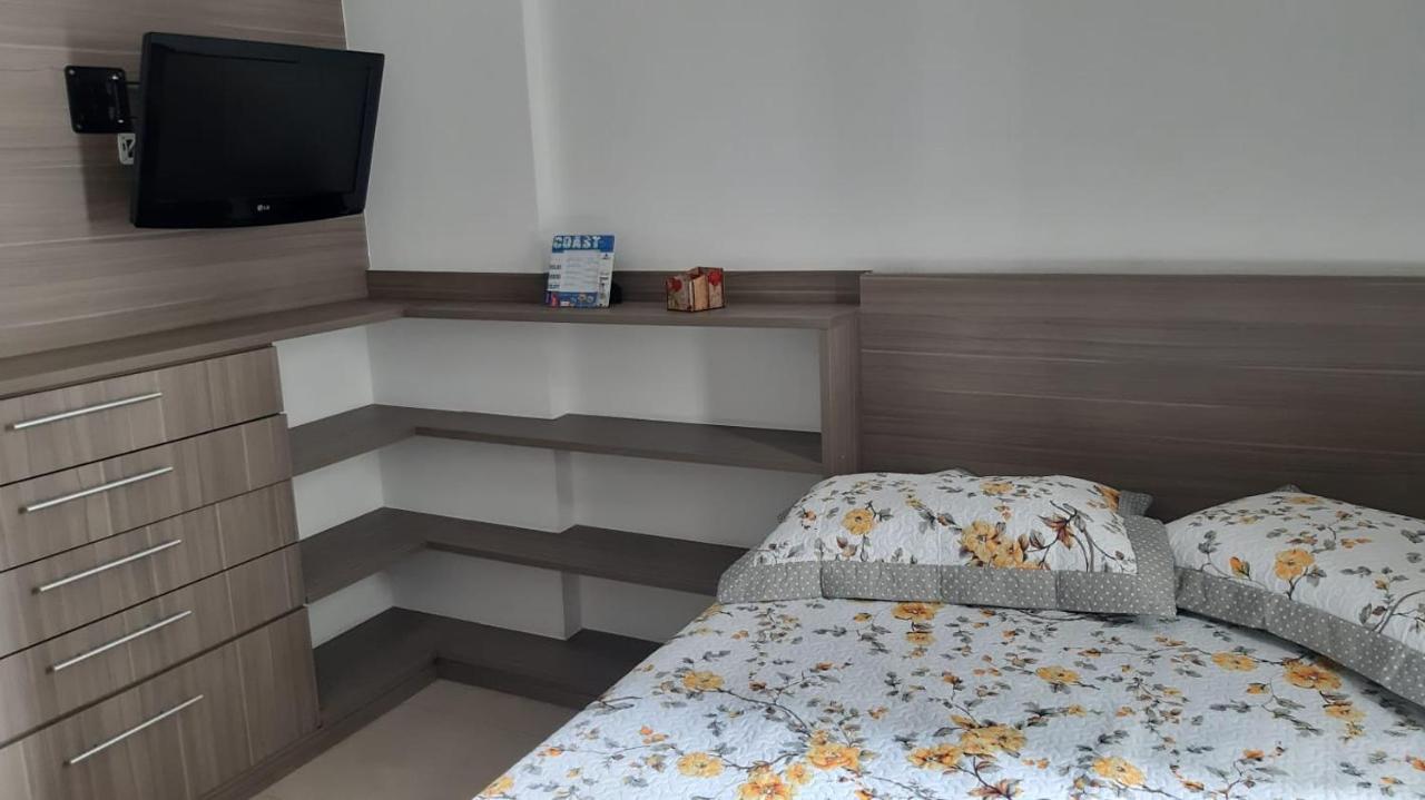 Flat Em Pitangueiras - Sacada Gourmet, 3 Dorms, Limpeza Diaria E Serv De Praia Apartment Guaruja Luaran gambar