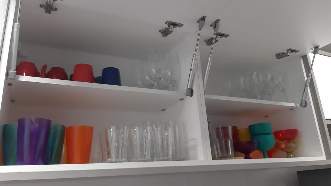 Flat Em Pitangueiras - Sacada Gourmet, 3 Dorms, Limpeza Diaria E Serv De Praia Apartment Guaruja Luaran gambar