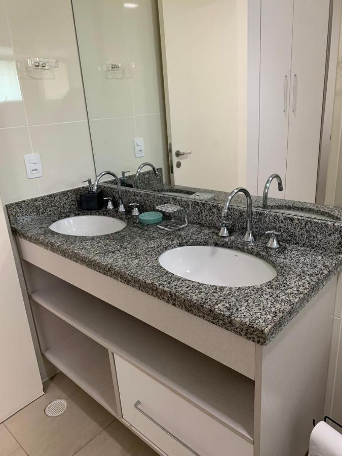 Flat Em Pitangueiras - Sacada Gourmet, 3 Dorms, Limpeza Diaria E Serv De Praia Apartment Guaruja Luaran gambar